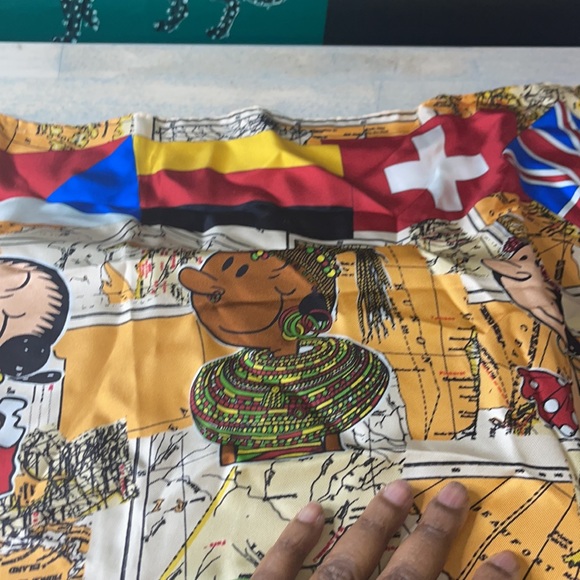 Moschino Silk Olive Oyl Nations Rare Scarf - Picture 4 of 7